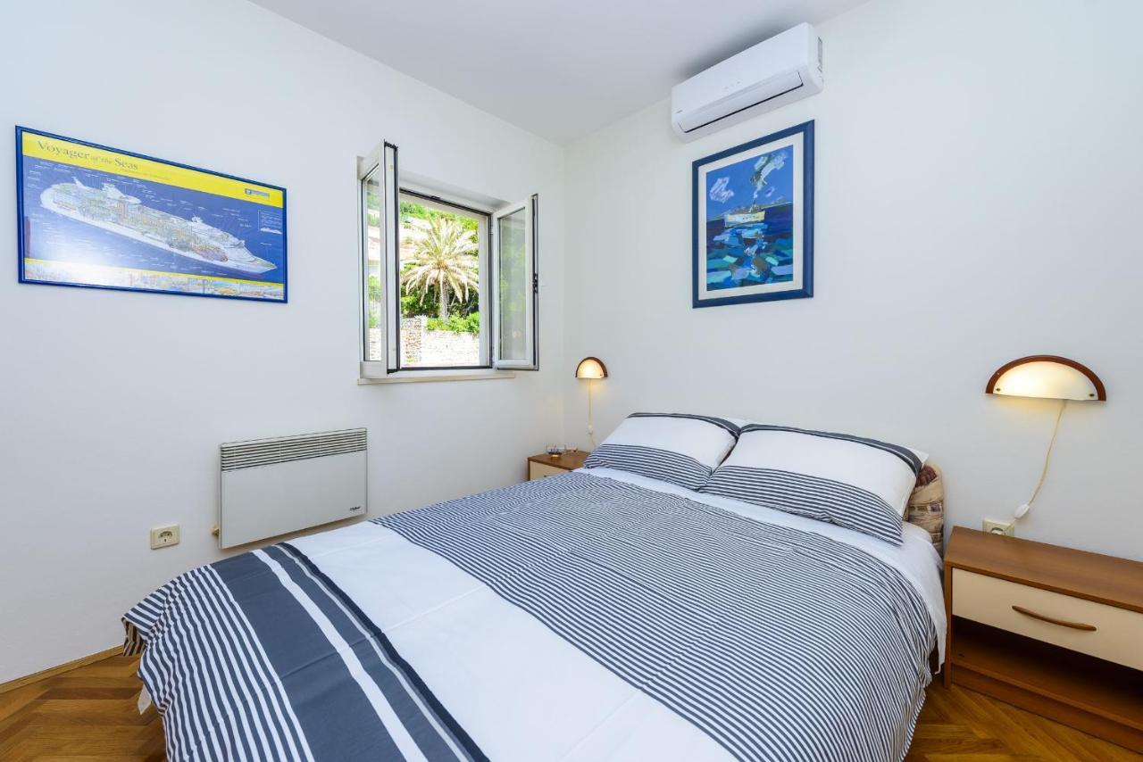 Apartment Tija Two Bedroom Apartment With Balcony And Partial Sea View Dubrovnik Eksteriør billede